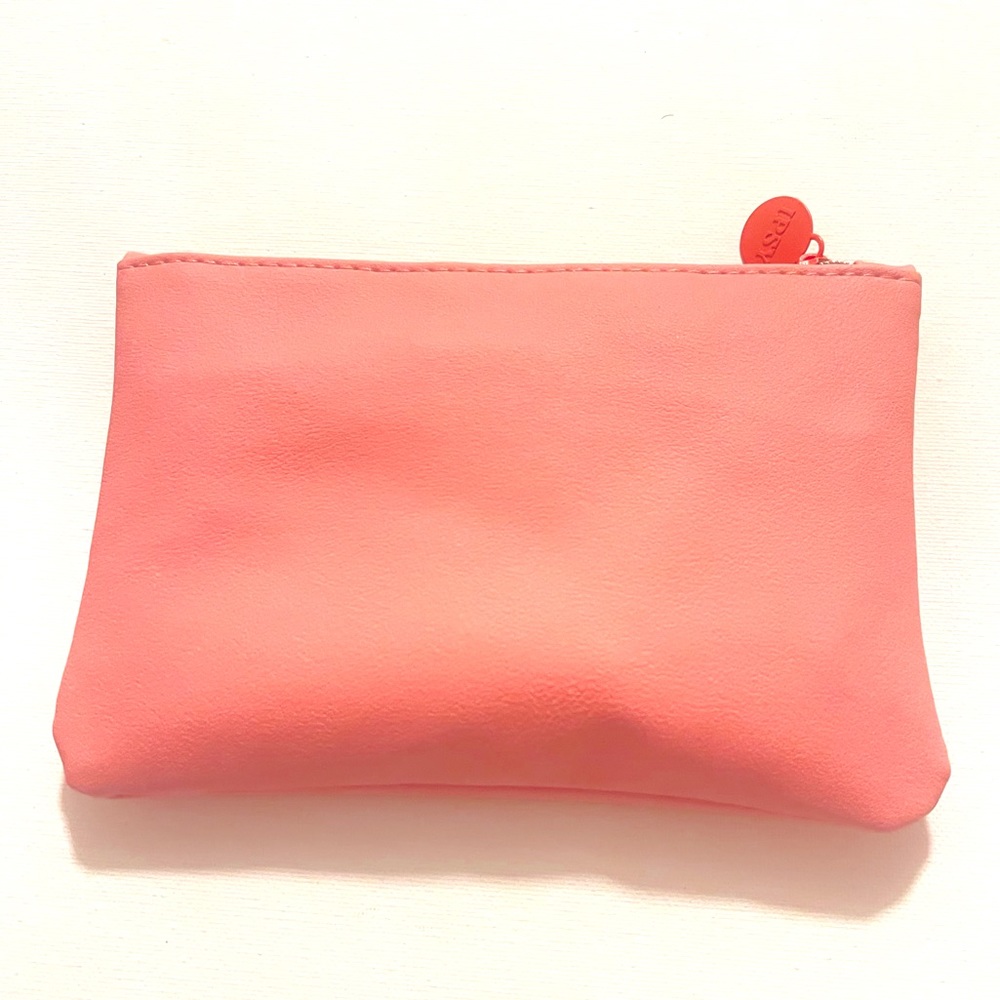 - Ipsy Cosmetics Bag - Picture 3 of 3